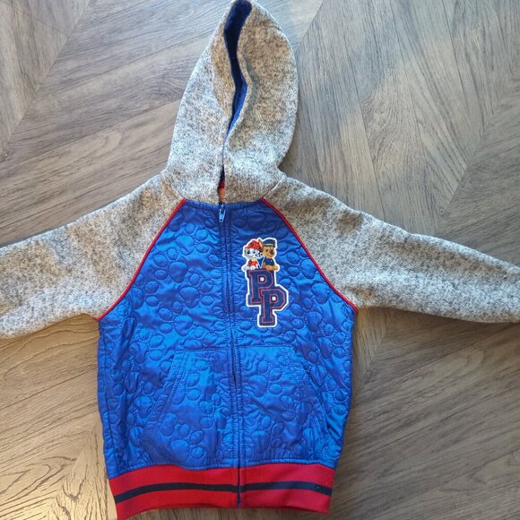 Paw Patrol Other - Like new Paw patrol size 5 vest jacket sweater outfit
